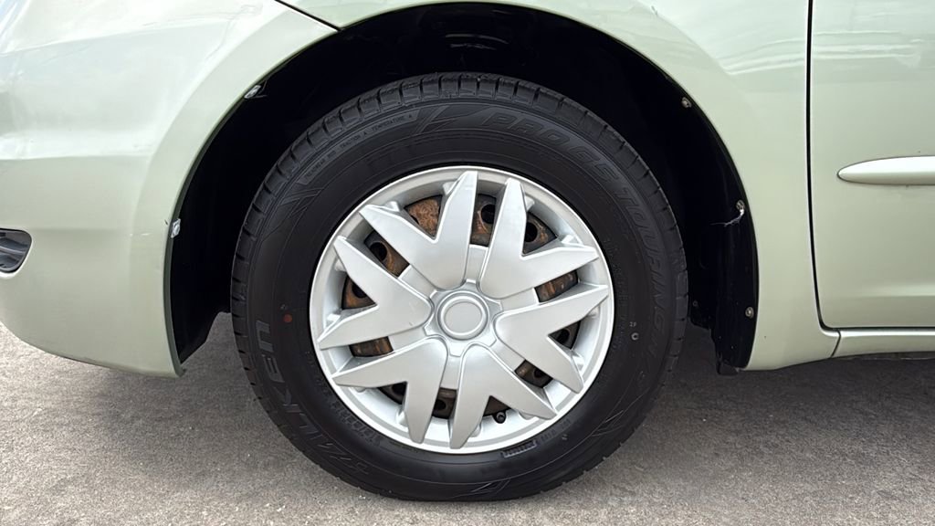 Used 2010 Toyota Sienna LE FWD image 29