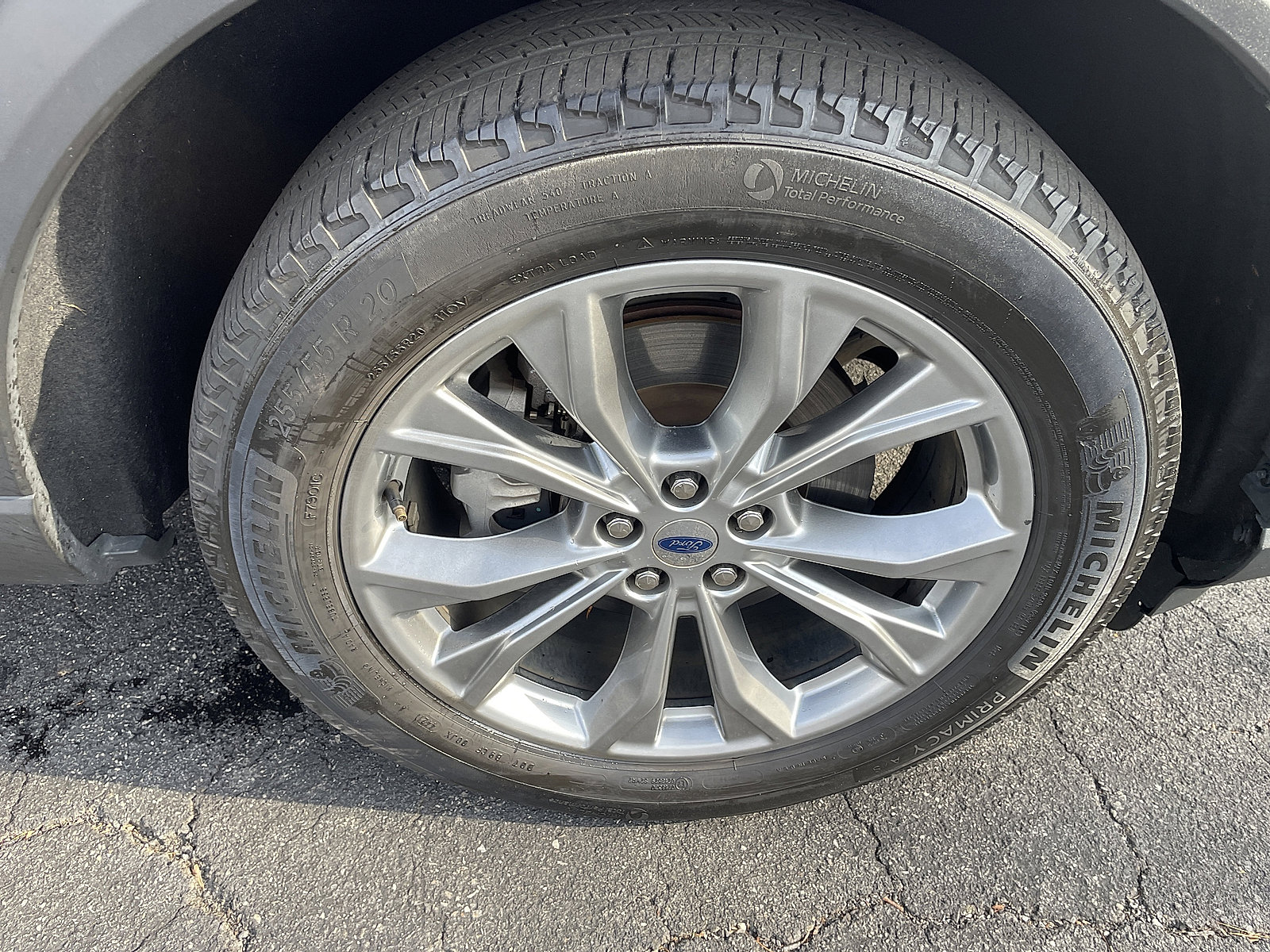 Used 2022 Ford Explorer XLT w/ Equipment Group 202A image 16