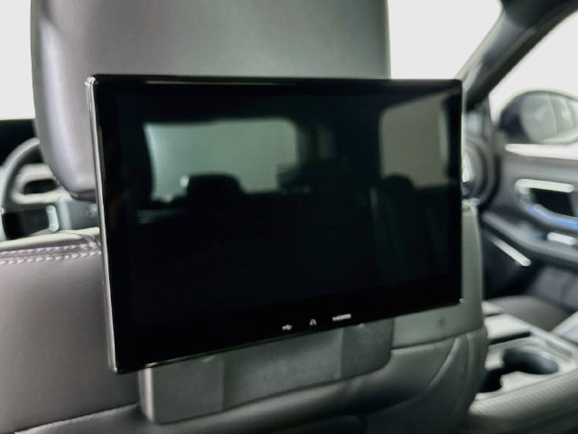 New 2026 Ford Expedition Platinum w/ Stealth Appearance Package AWD/4WD image 27