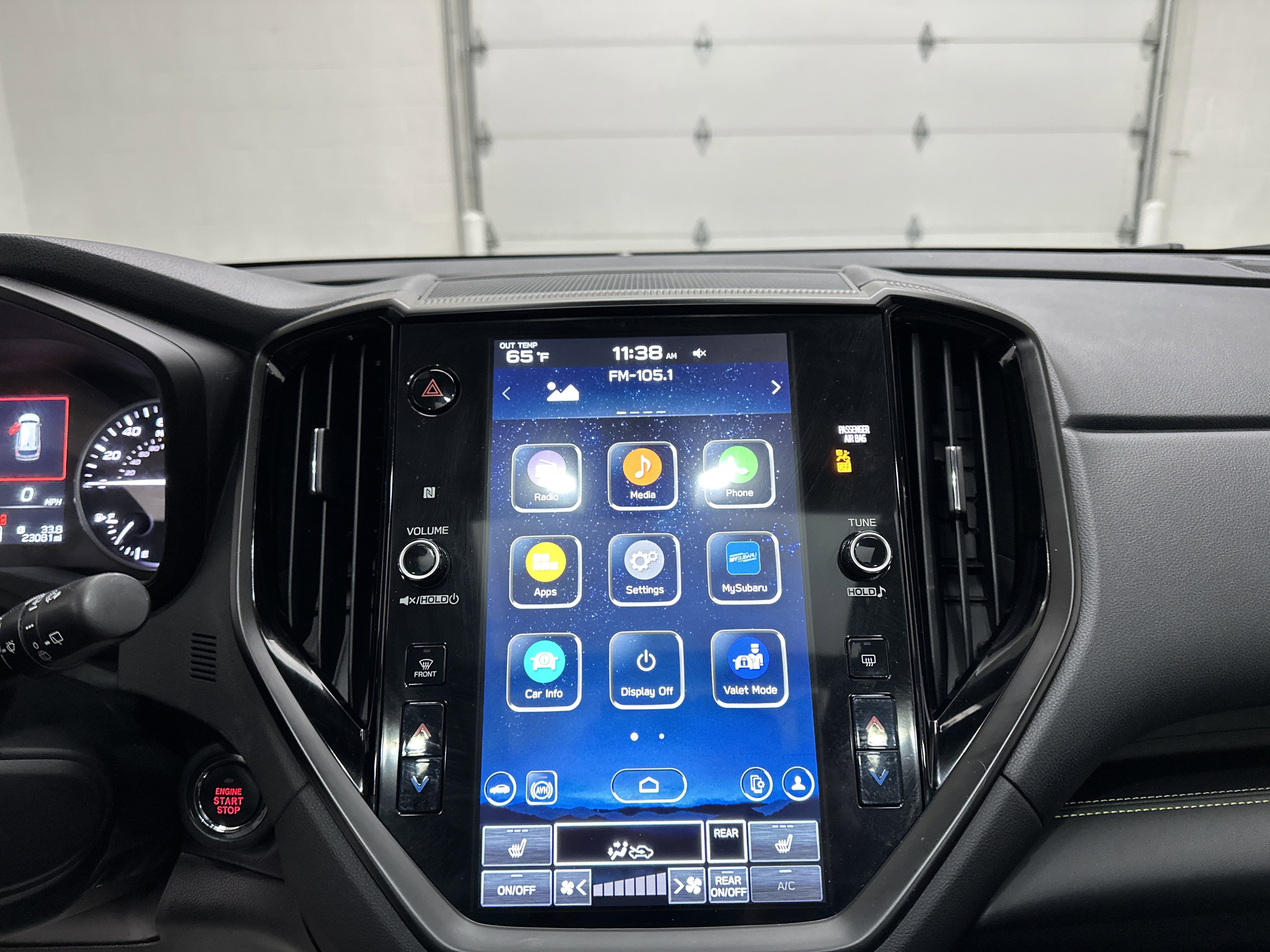 Used 2023 Subaru Ascent Onyx Edition image 32