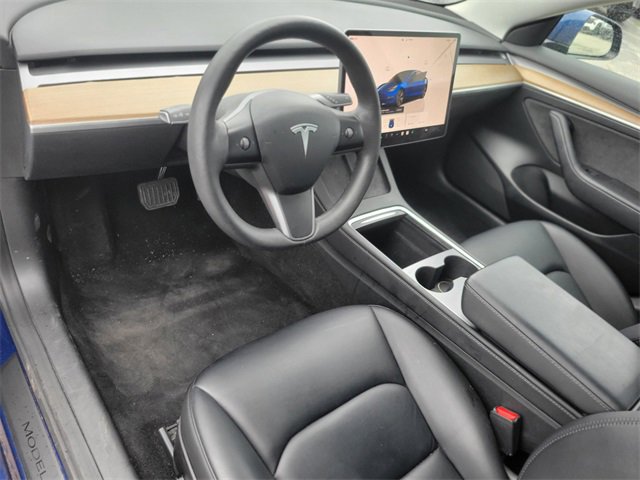 Used 2023 Tesla Model 3 Standard Range image 17