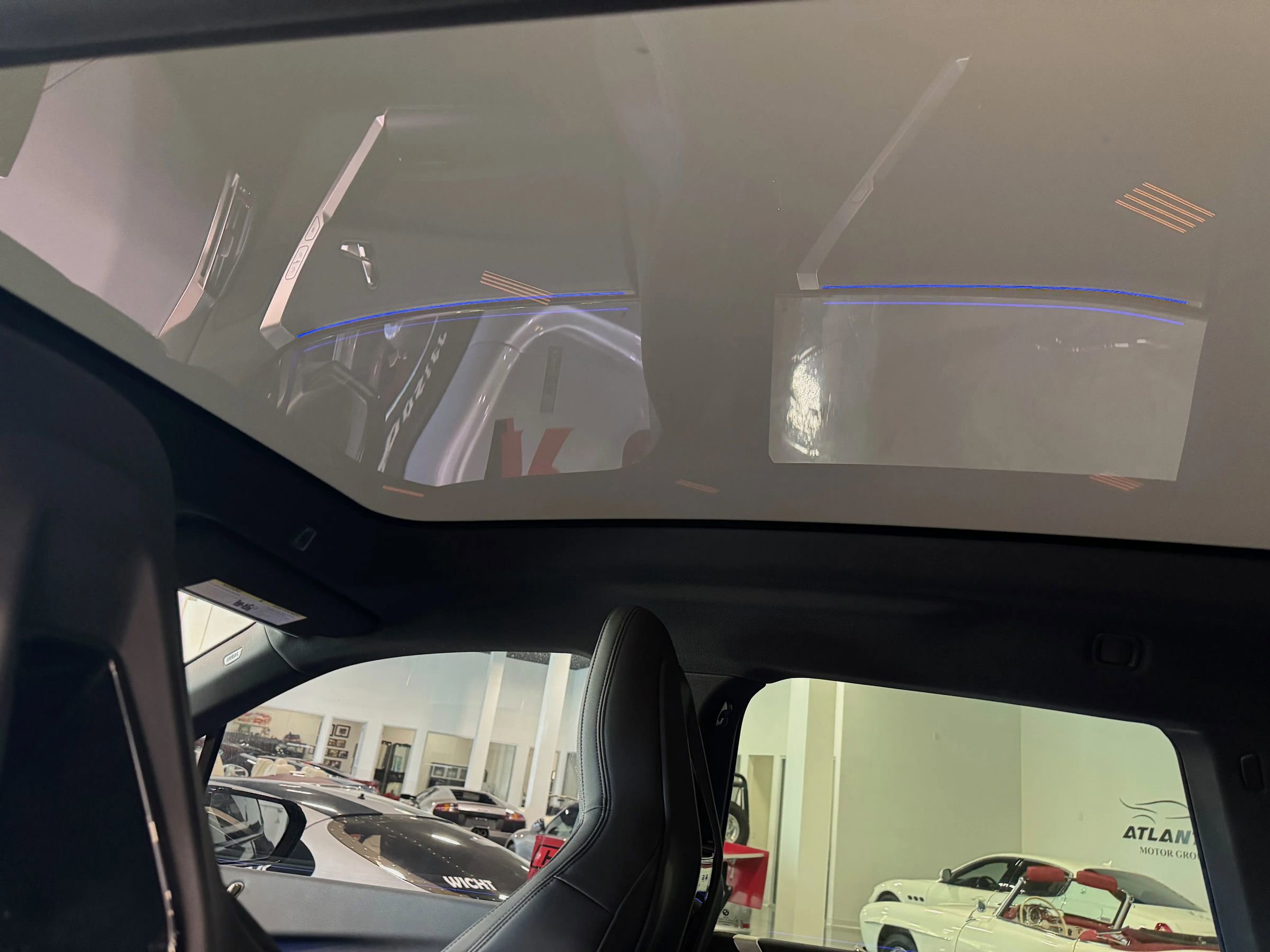 Used 2023 BMW iX xDrive50 w/ Sport Package image 16