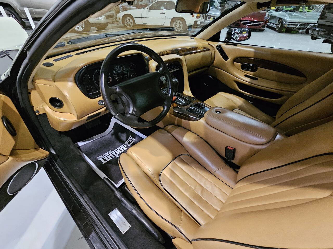 Used 1997 Aston Martin DB7 Volante image 3