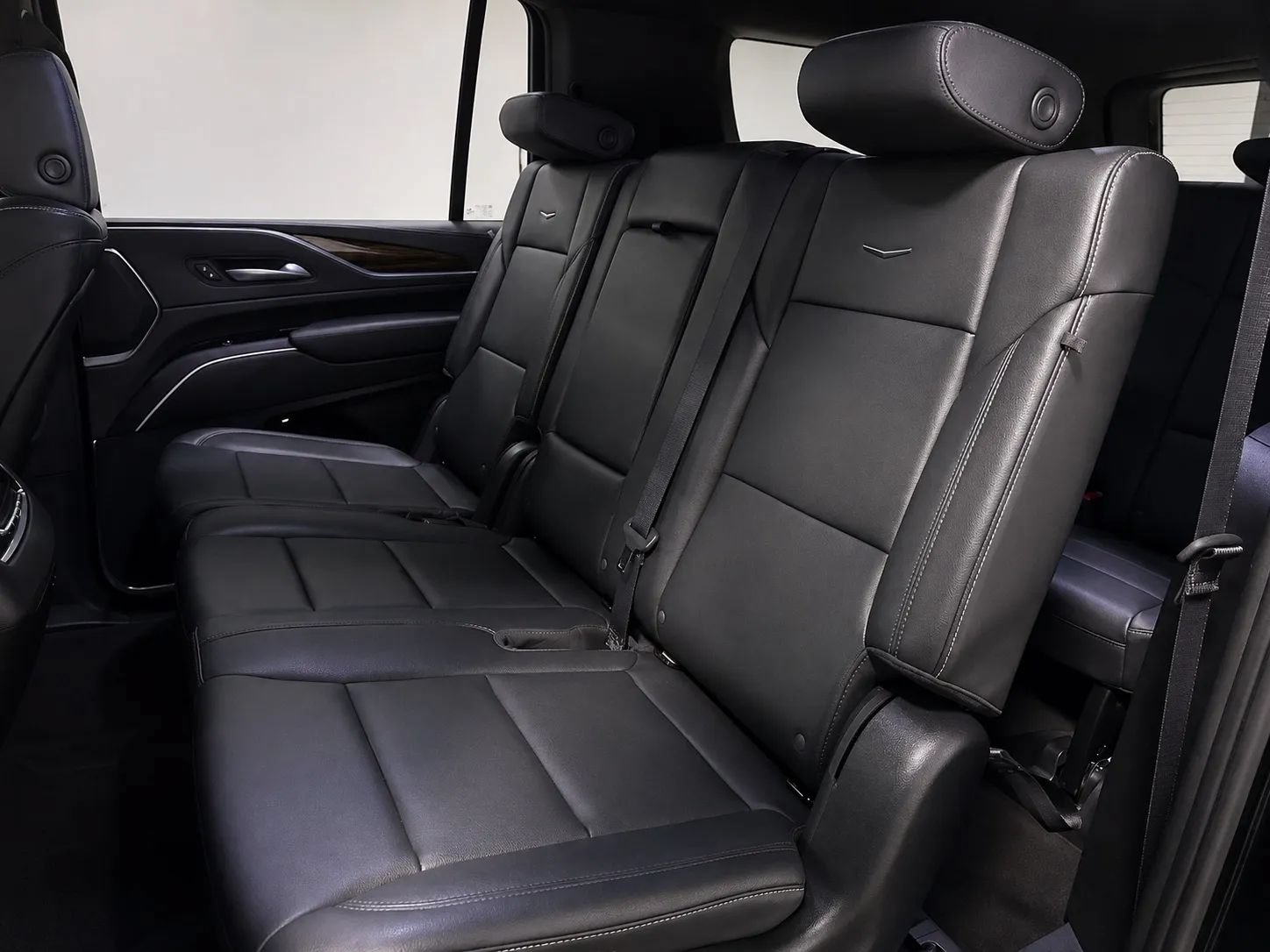 Used 2023 Cadillac Escalade ESV Luxury RWD image 17