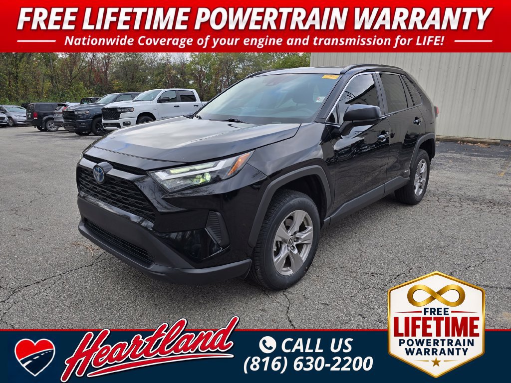 Used 2024 Toyota RAV4 LE AWD/4WD image 1