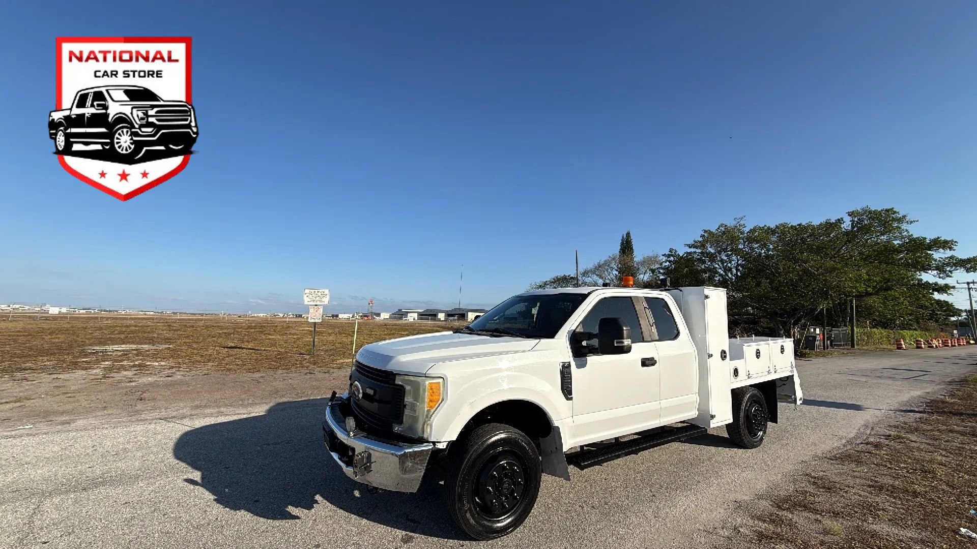 Used 2017 Ford F350 XL image 1