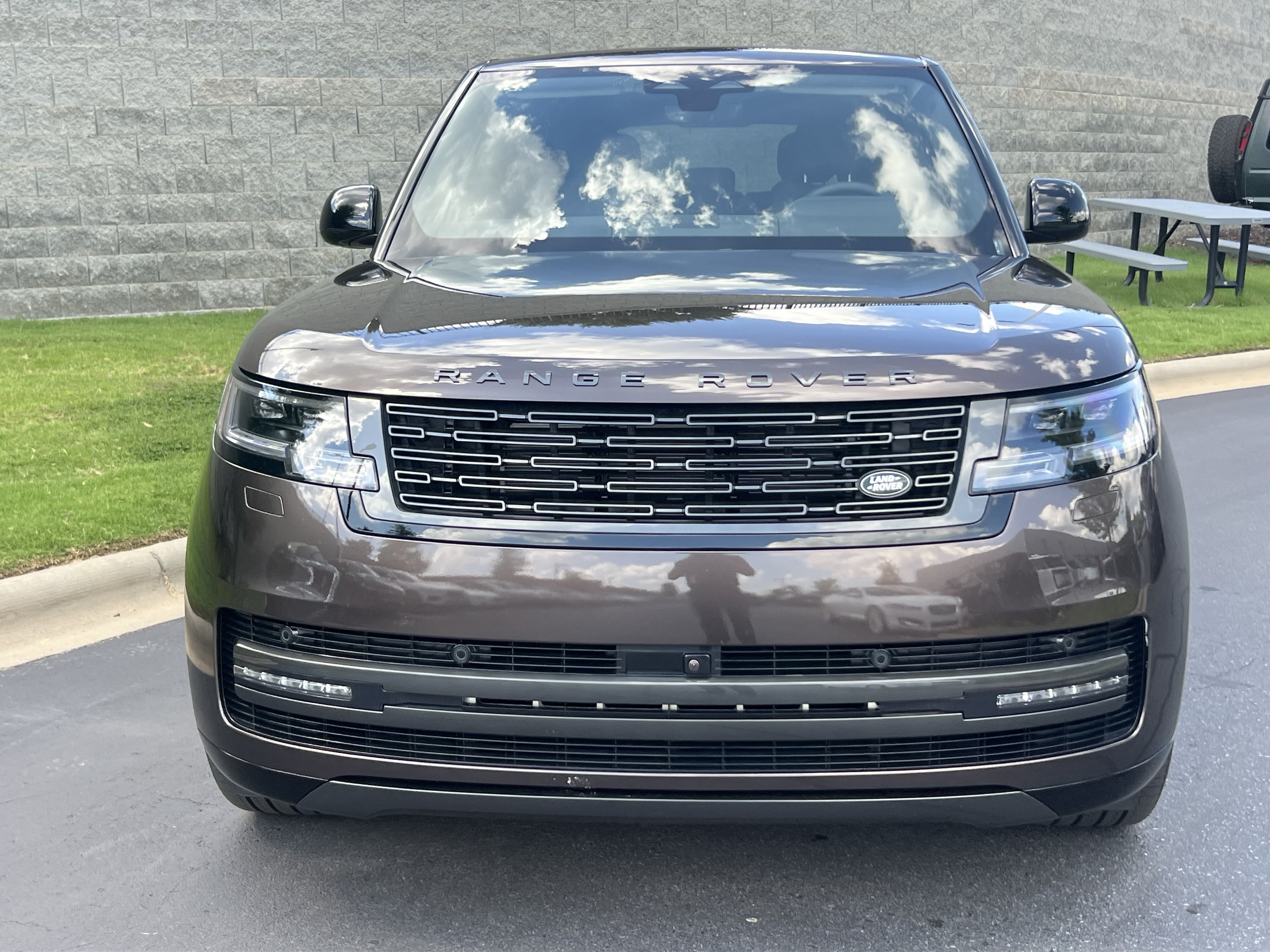 Certified 2026 Land Rover Range Rover SE AWD/4WD image 10
