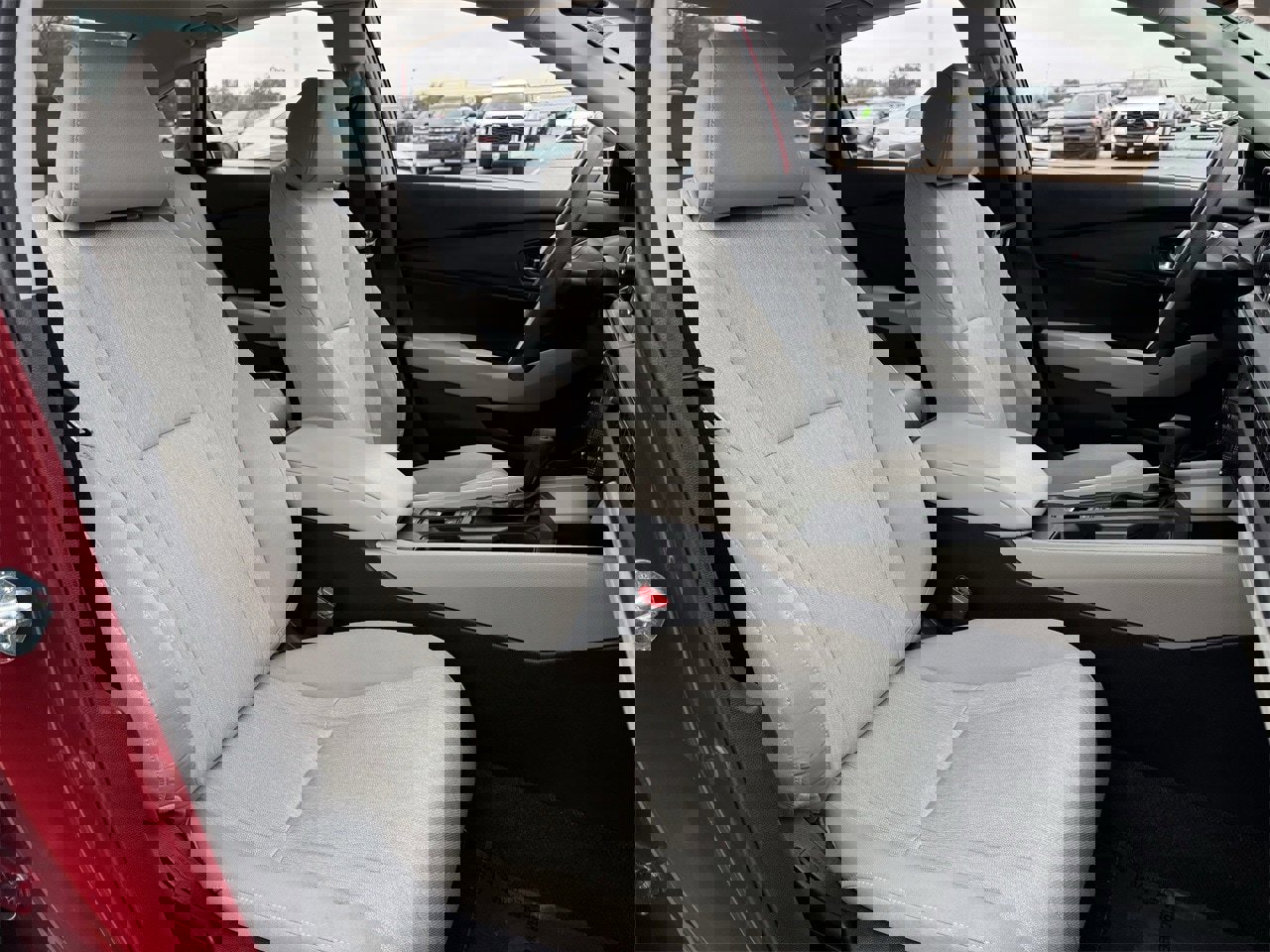 Used 2023 Honda Accord EX image 28