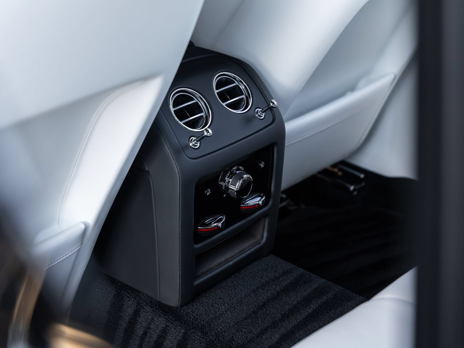 New 2027 Rolls-Royce Ghost AWD/4WD image 46