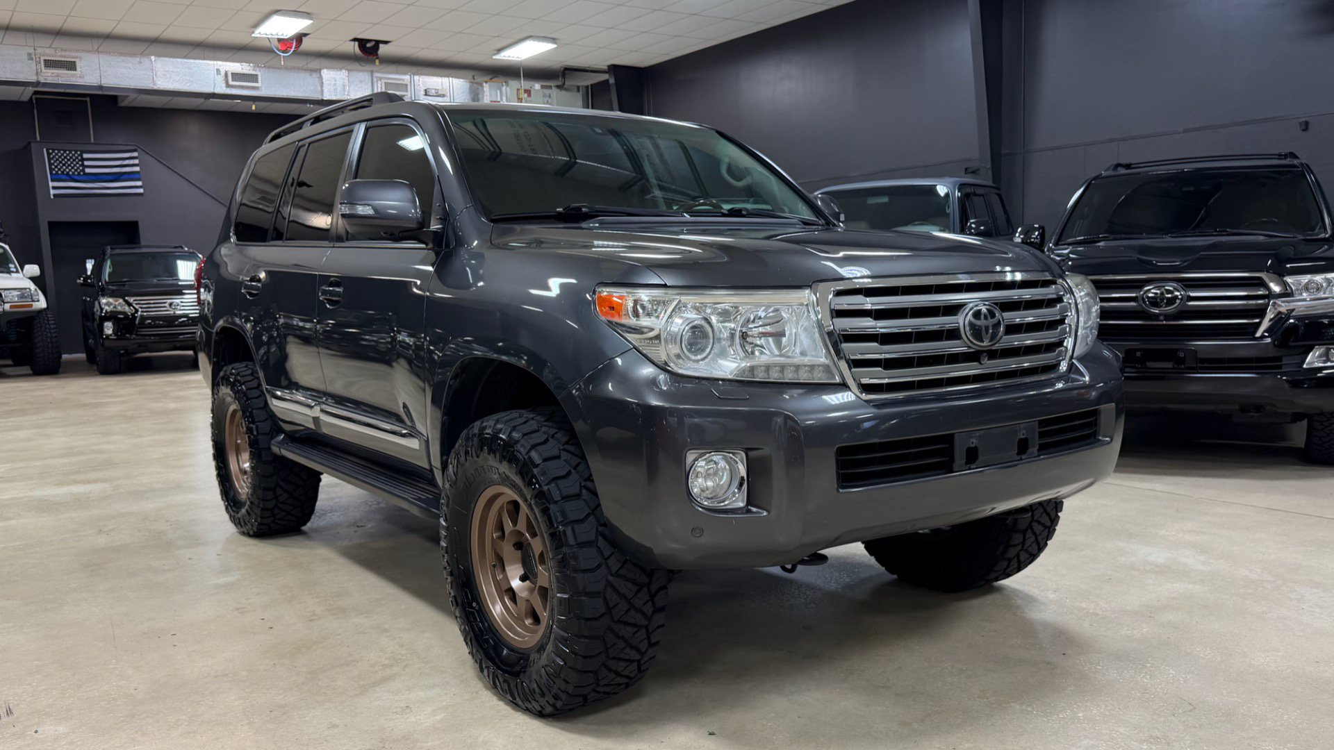 Used 2014 Toyota Land Cruiser AWD/4WD image 5