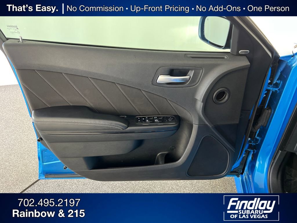 Used 2023 Dodge Charger R/T w/ Blacktop Package image 13