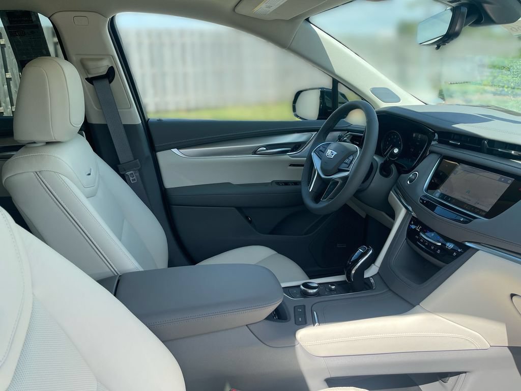 New 2026 Cadillac XT5 Premium Luxury w/ Driver Assist Package FWD image 40