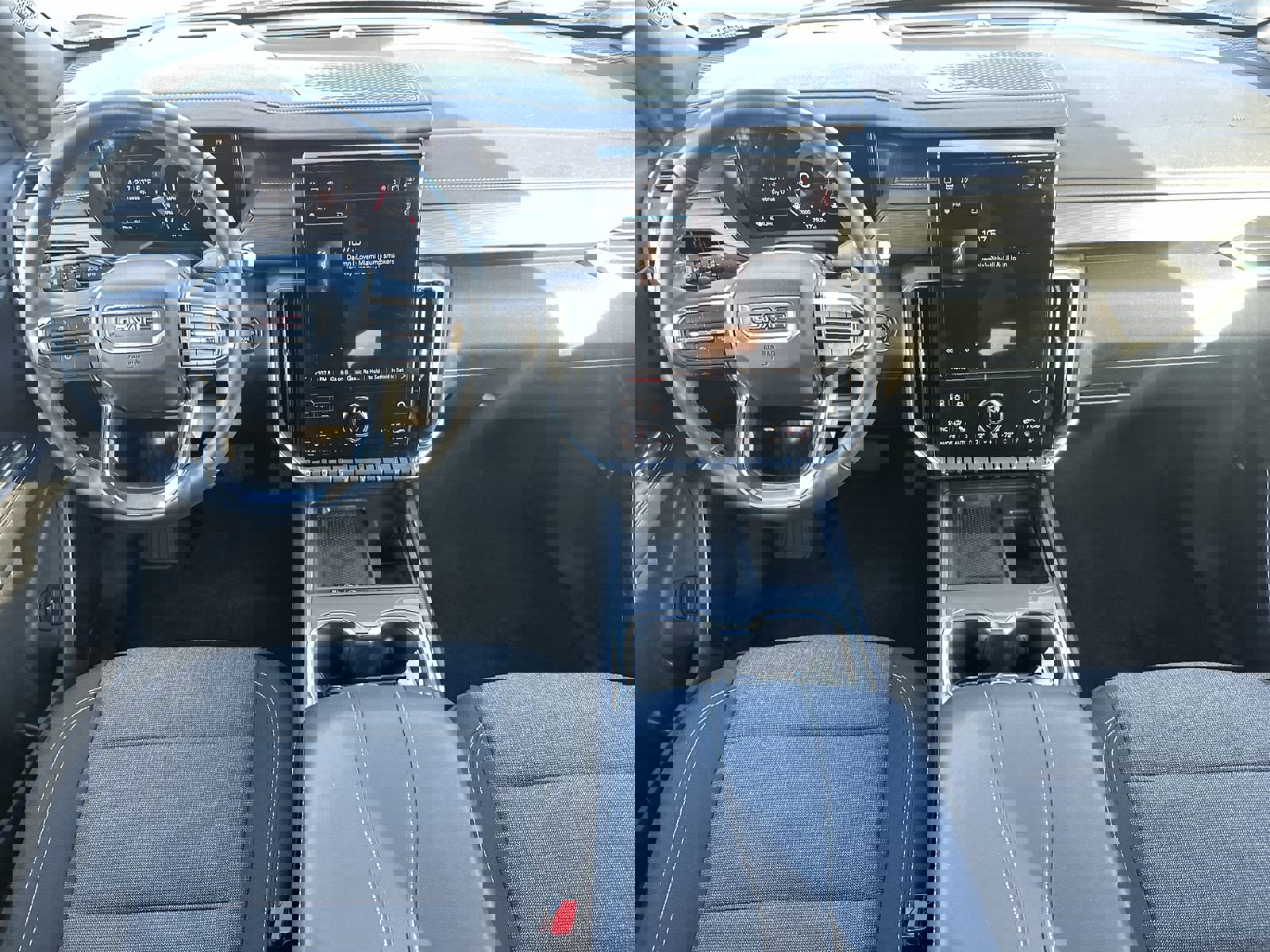 Certified 2025 GMC Acadia Elevation image 18