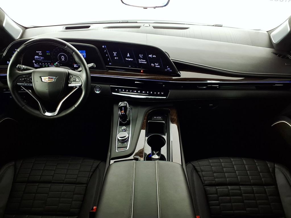 Used 2024 Cadillac Escalade Sport Platinum w/ LPO, ONYX Package image 11