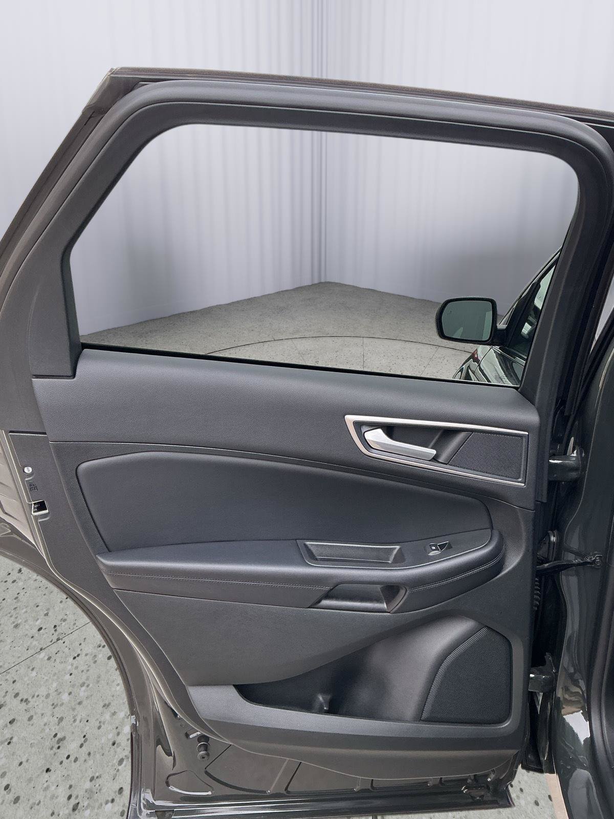 Used 2023 Ford Edge SEL w/ Convenience Package AWD/4WD image 19