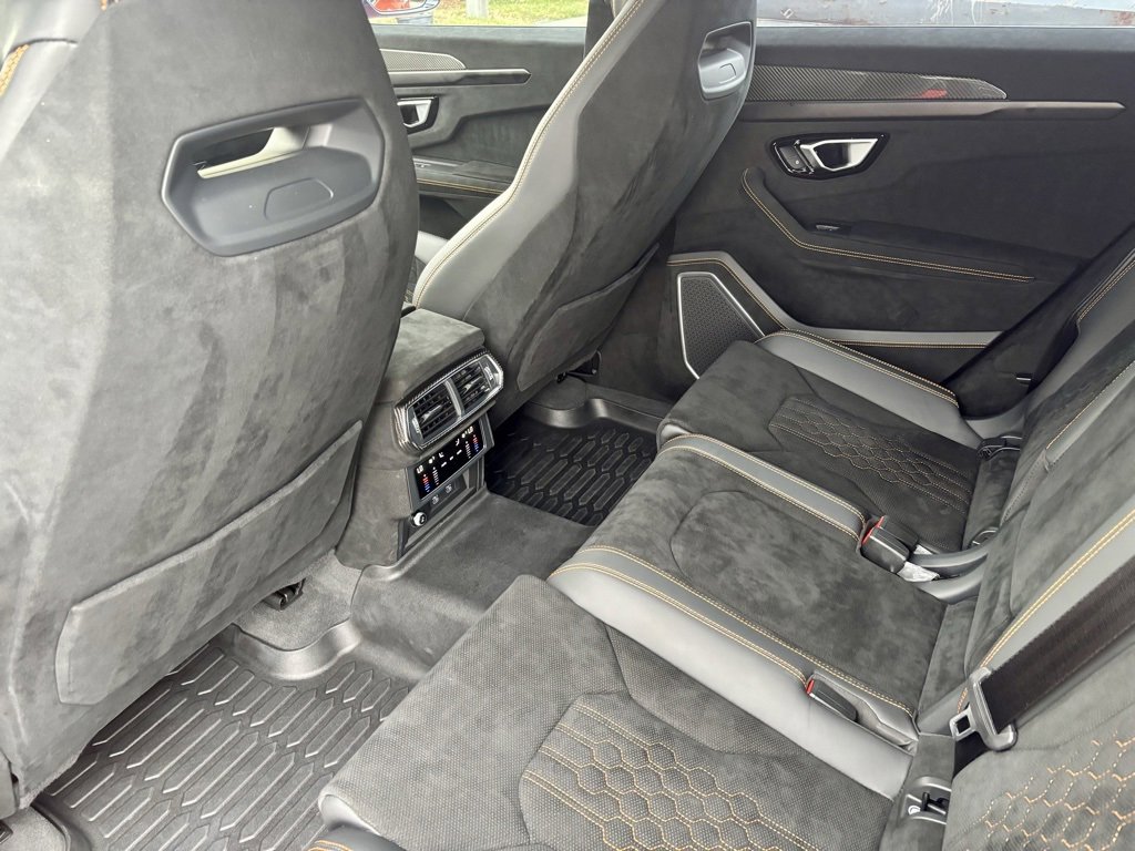Used 2023 Lamborghini Urus Performante image 21