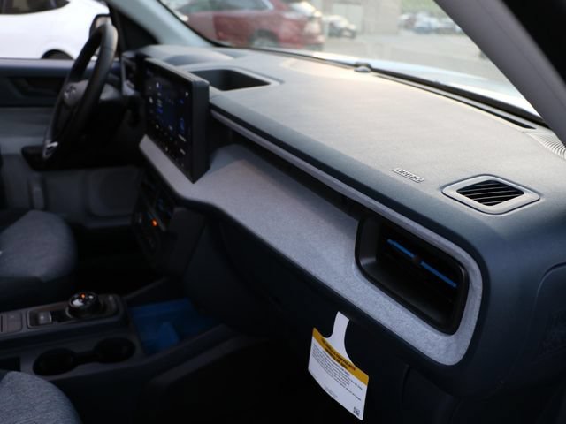 New 2026 Ford Maverick XLT w/ XLT Luxury Package FWD image 12