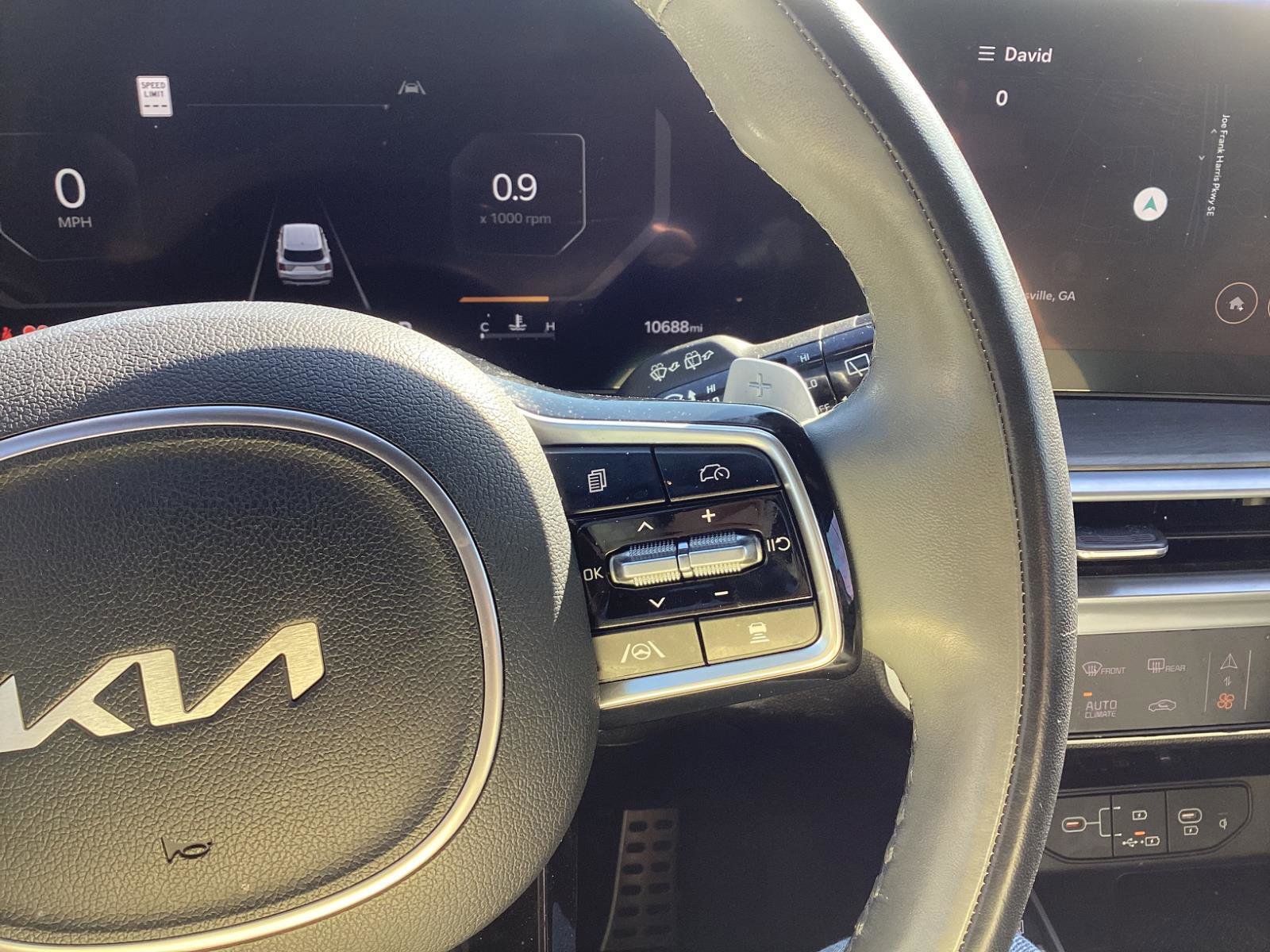 Used 2024 Kia Sorento SX Prestige w/ Sage Leather Package image 31