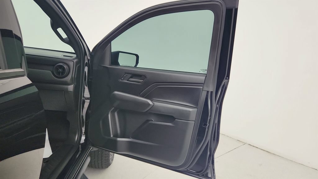 Used 2024 Chevrolet Colorado Trail Boss AWD/4WD image 24