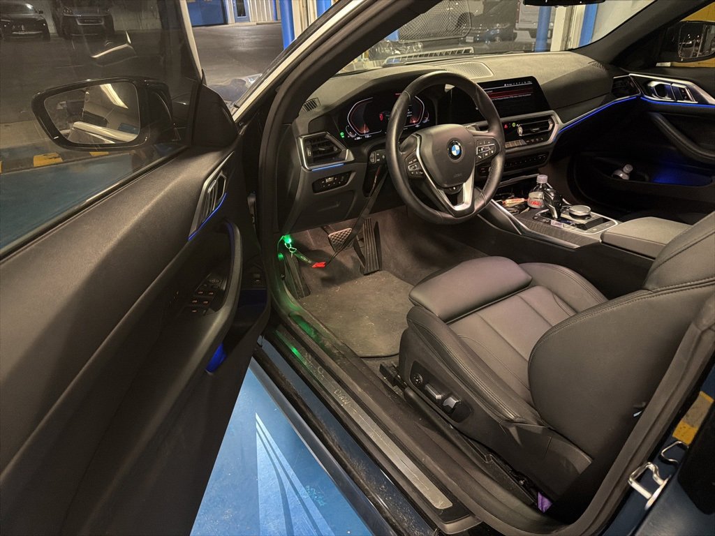 Used 2021 BMW 430i Convertible w/ Premium Package image 8