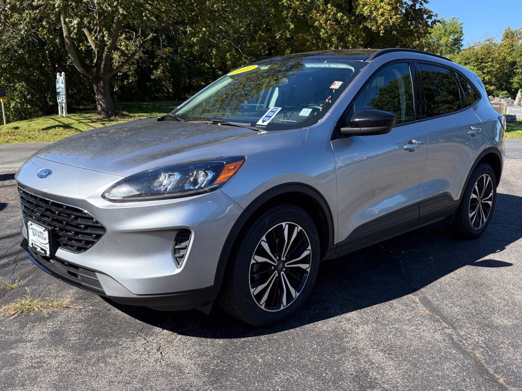Used 2021 Ford Escape SE w/ SE Sport Appearance Package