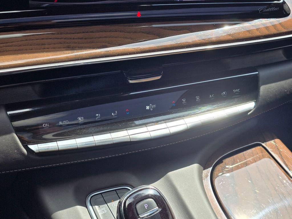 Certified 2023 Cadillac Escalade Sport Platinum w/ Heavy-Duty Trailer Package image 37