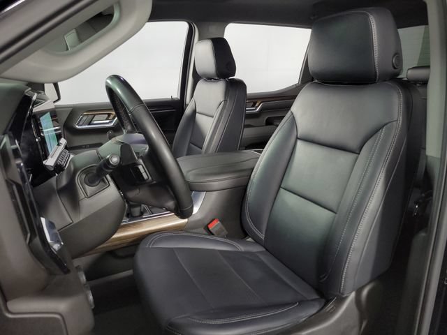 Used 2024 Chevrolet Silverado 1500 RST AWD/4WD image 14