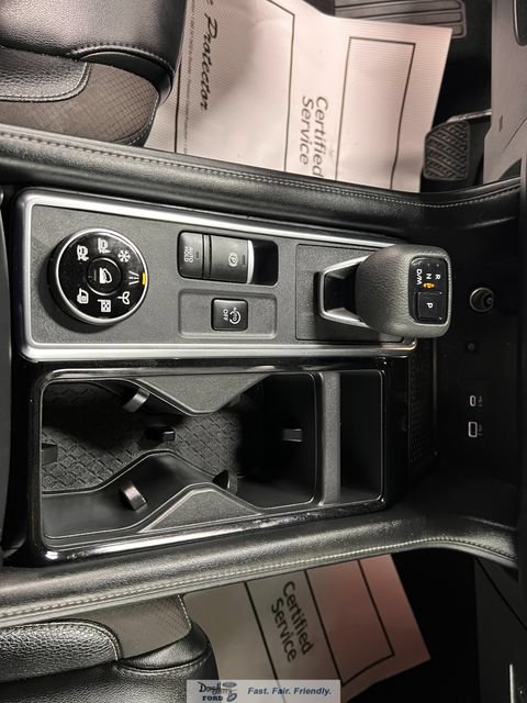 Used 2023 Nissan Pathfinder SL AWD/4WD image 44