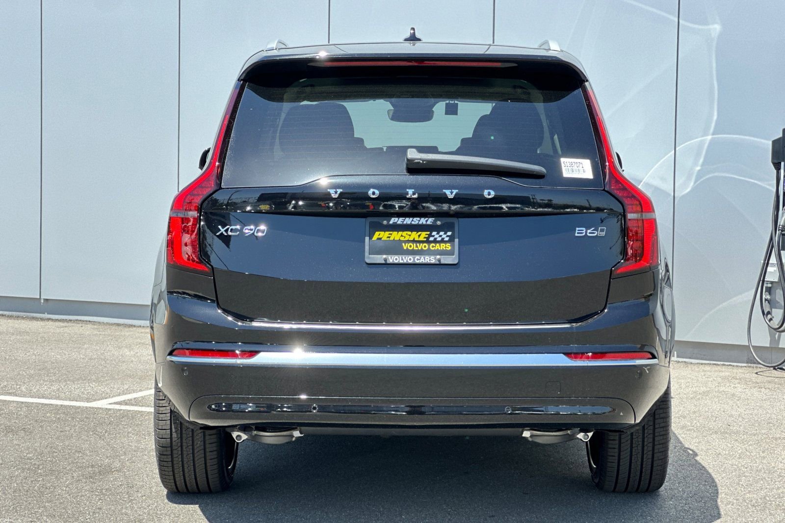 New 2025 Volvo XC90 B6 Ultra w/ Lounge Package AWD/4WD image 4