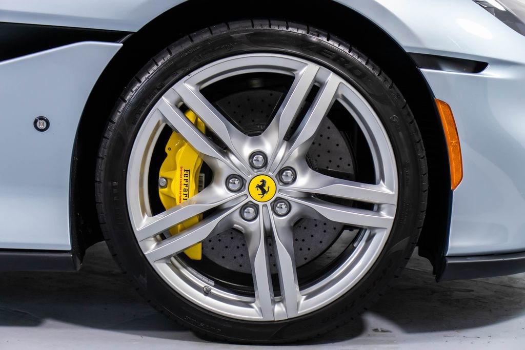 Certified 2022 Ferrari Portofino M RWD image 60