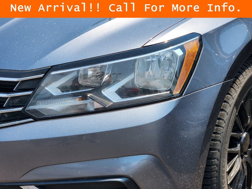 Used 2017 Volkswagen Passat 1.8T S FWD image 8
