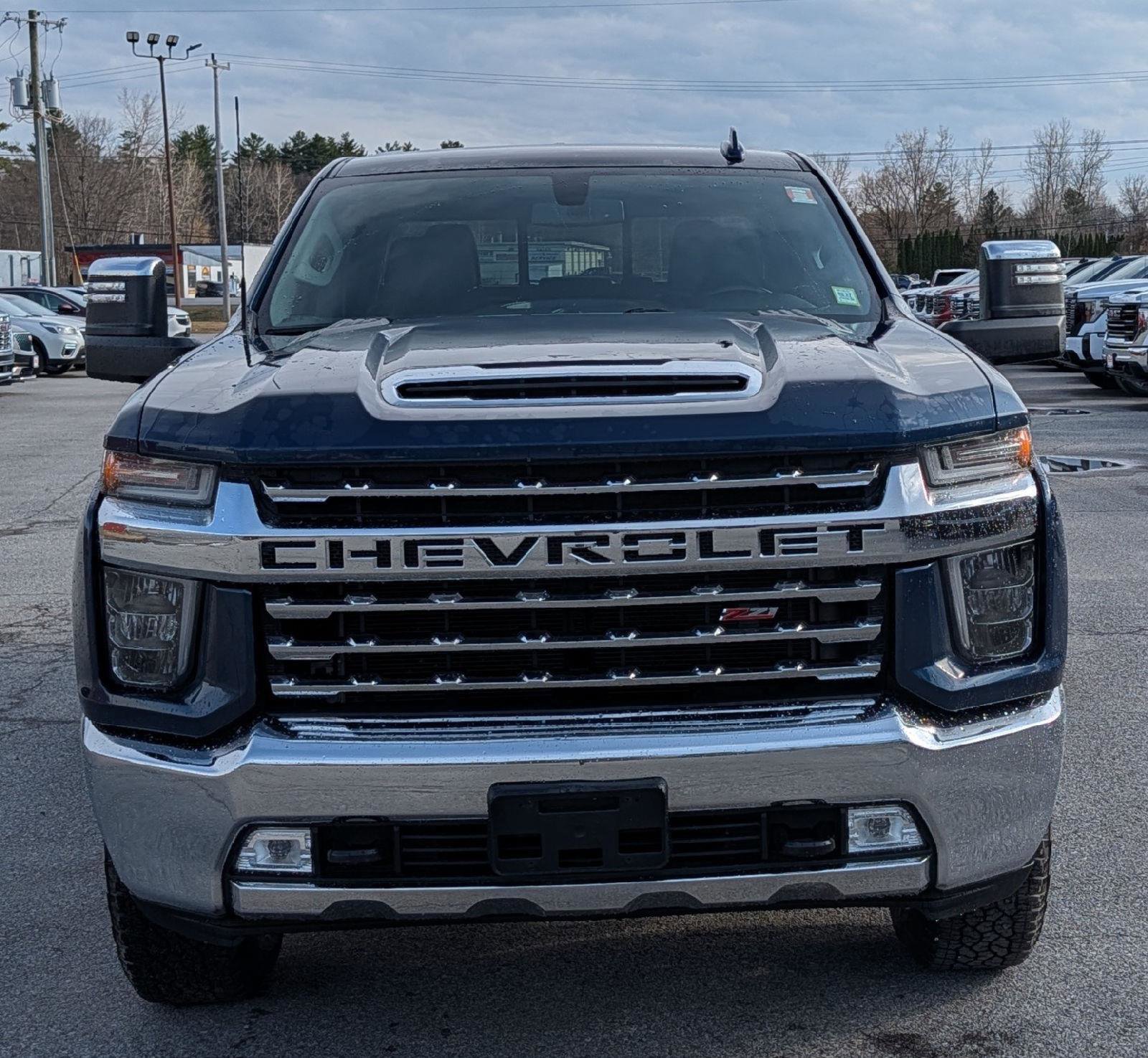 Used 2020 Chevrolet Silverado 2500 LTZ AWD/4WD image 2