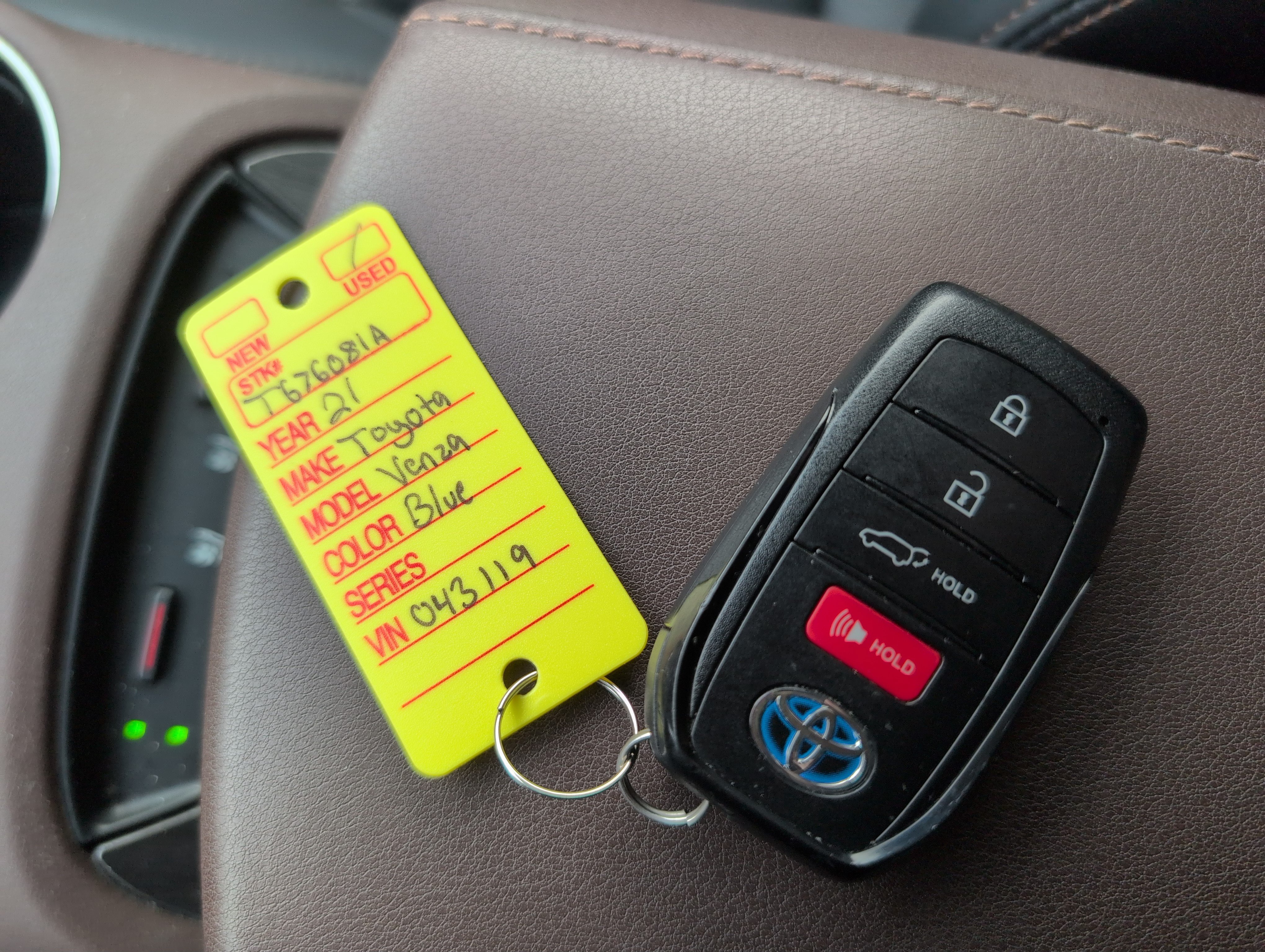 Used 2021 Toyota Venza XLE w/ Softex Package AWD/4WD image 29