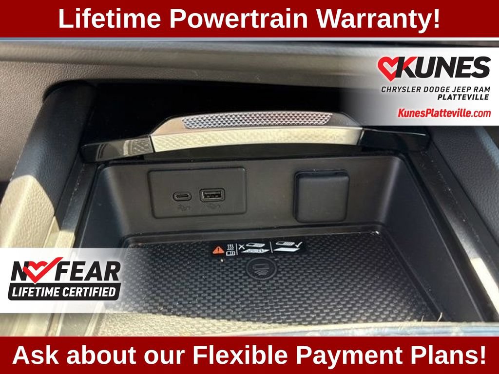 Used 2024 Buick Envision Preferred AWD/4WD image 31