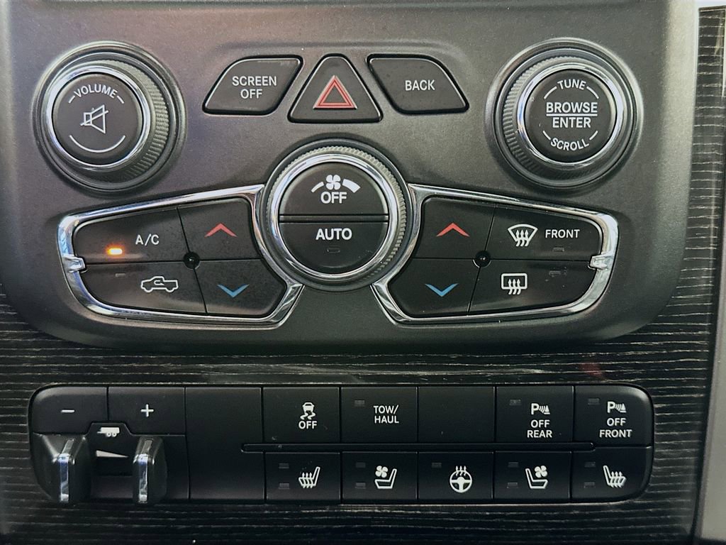 Used 2016 RAM 2500 Limited AWD/4WD image 19