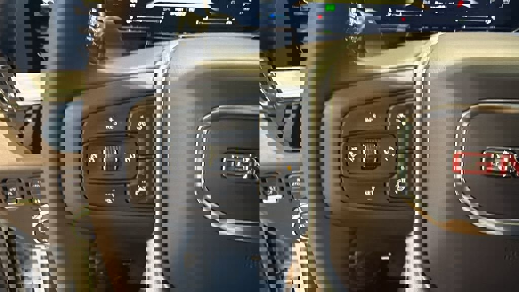 New 2026 GMC Sierra 1500 SLT w/ SLT Premium Plus Package image 32