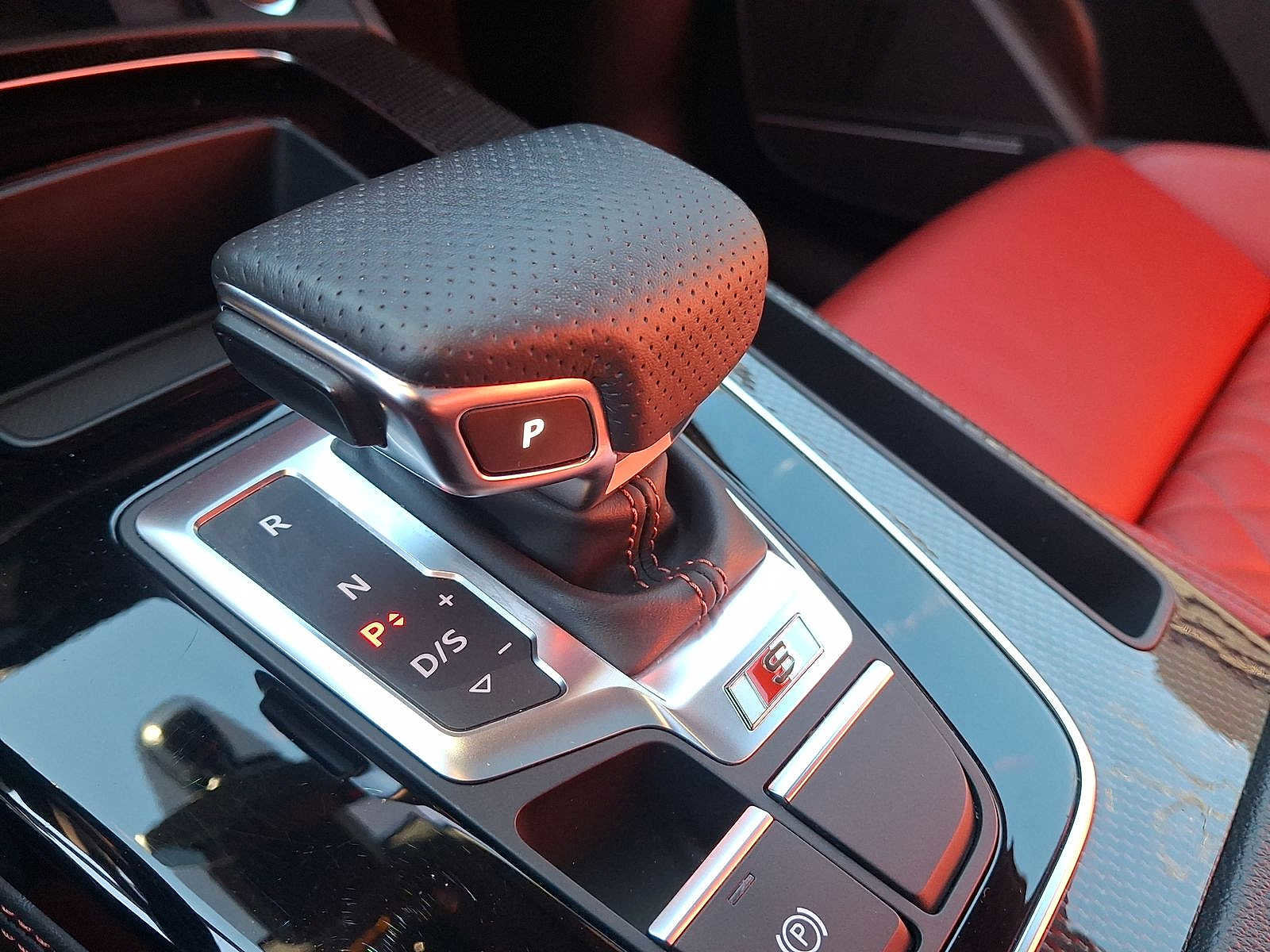 Used 2023 Audi SQ5 Premium Plus w/ Premium Plus Package image 12