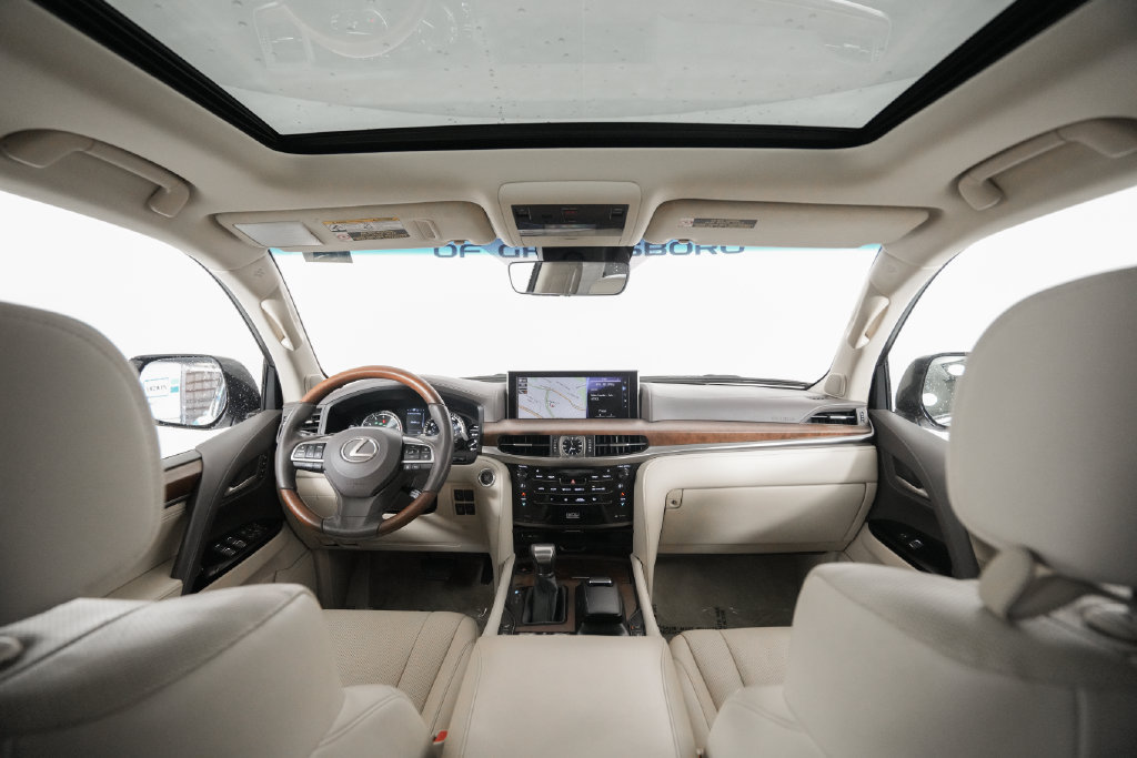 Used 2018 Lexus LX 570 4WD w/ Luxury Package image 15