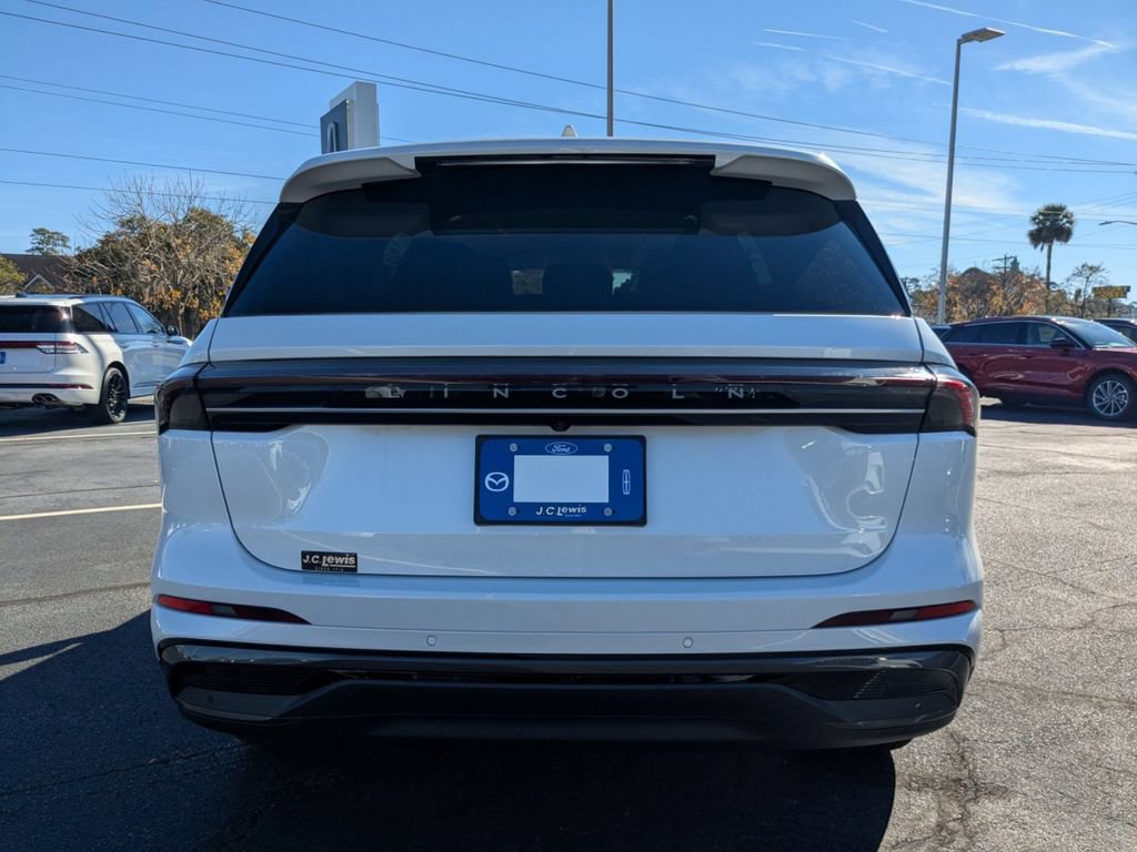 New 2026 Lincoln Nautilus Premier w/ Jet Appearance Package AWD/4WD image 5