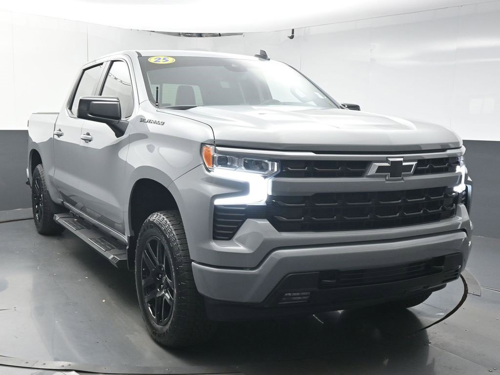 Used 2025 Chevrolet Silverado 1500 RST w/ Convenience Package II image 2
