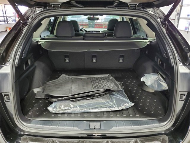 Used 2025 Subaru Outback Onyx Edition image 16