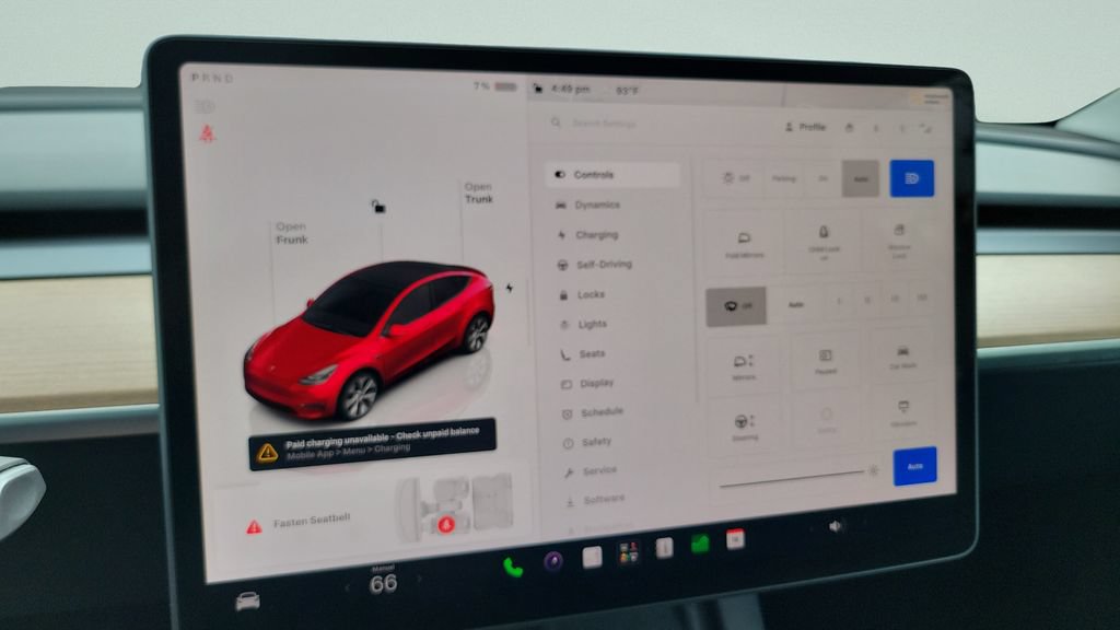 Used 2024 Tesla Model Y Long Range AWD/4WD image 17