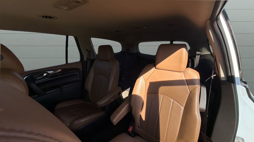Used 2017 Buick Enclave Leather AWD/4WD image 21