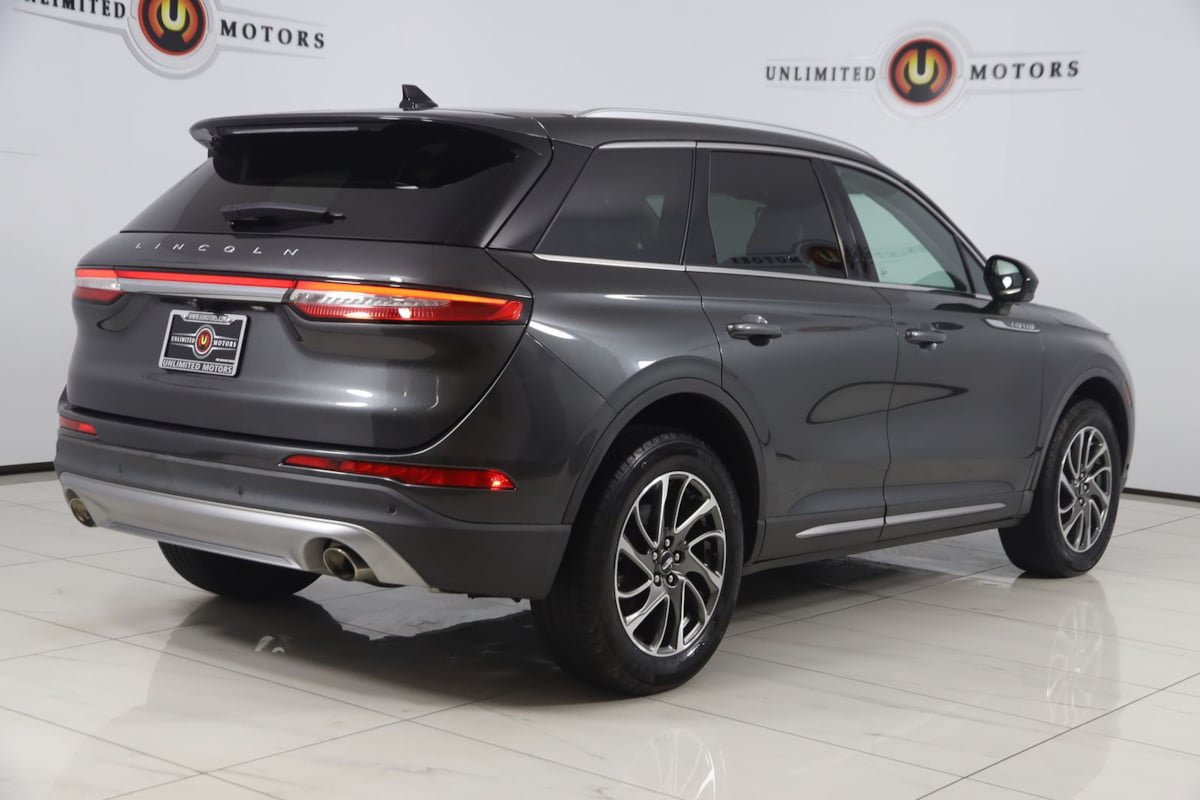 Used 2020 Lincoln Corsair AWD w/ Equipment Group 101A image 3