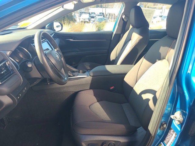 Used 2019 Toyota Camry LE image 16