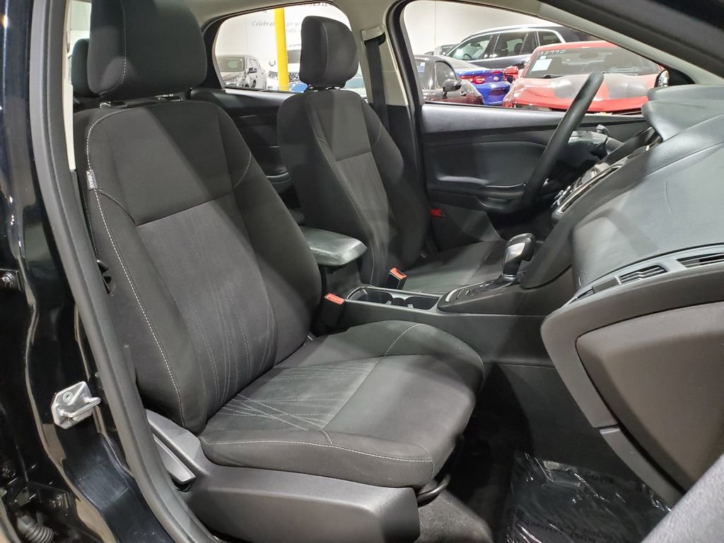 Used 2018 Ford Focus SEL FWD image 14