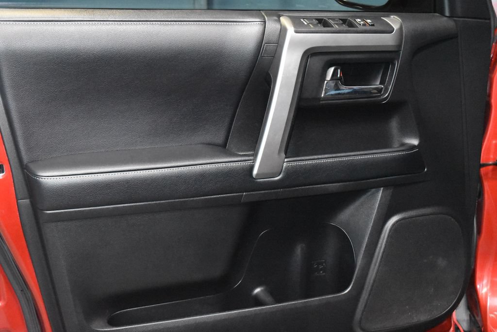 Used 2019 Toyota 4Runner SR5 Premium AWD/4WD image 4