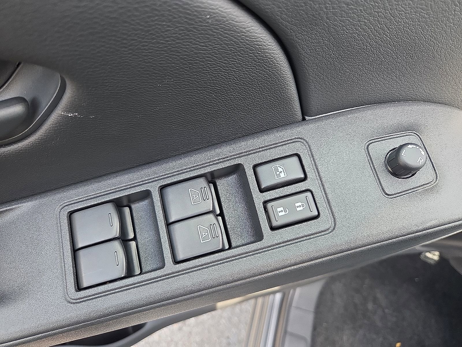 New 2026 Nissan Frontier SV w/ Tow Package AWD/4WD image 15