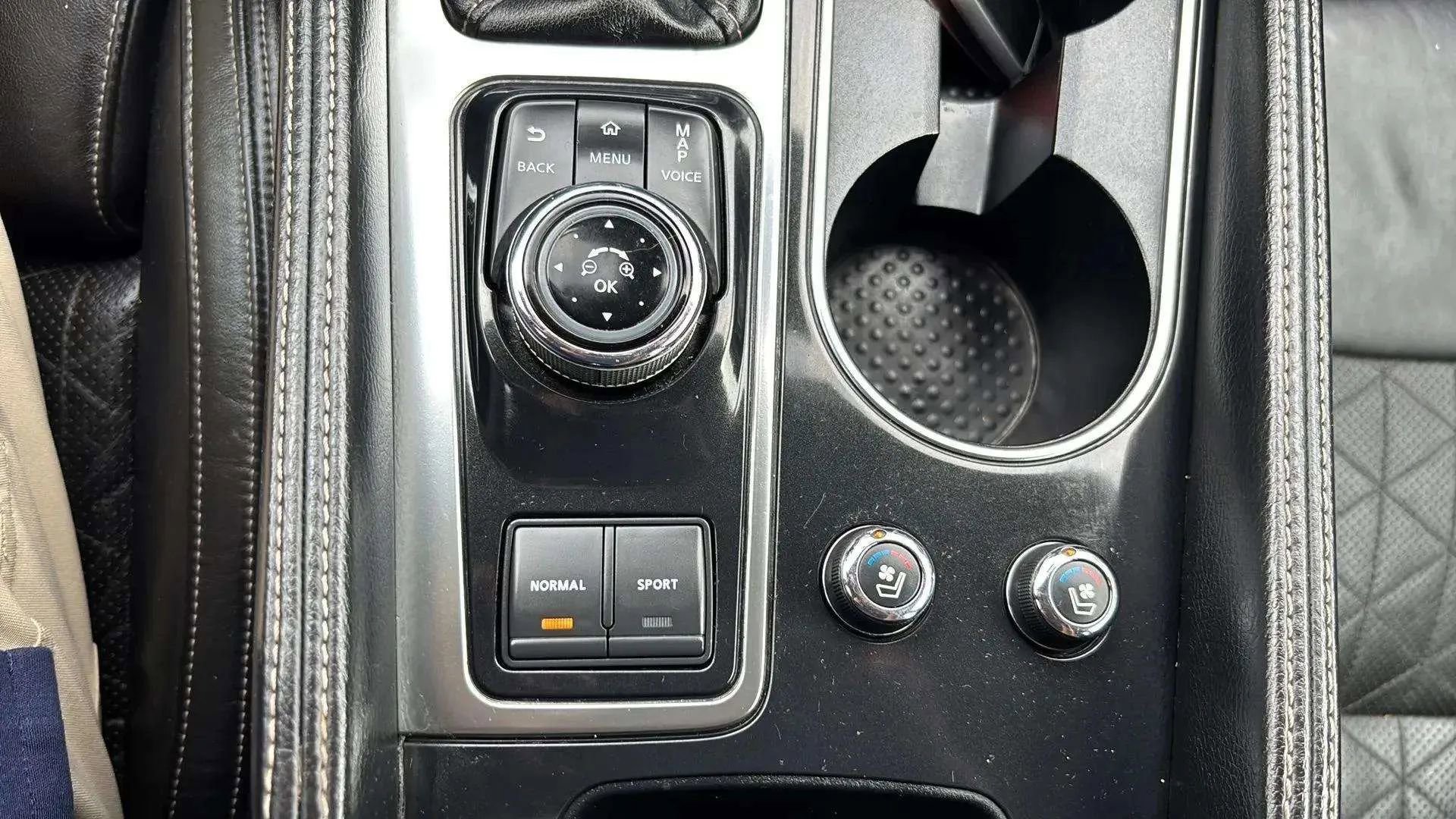 Used 2017 Nissan Maxima Platinum image 56