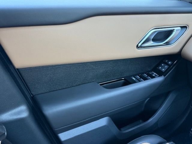 New 2026 Land Rover Range Rover Velar Autobiography image 31